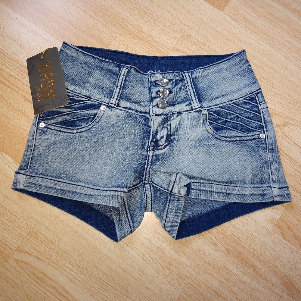 Jean Shorts • 0 - 9 - Picture 7 of 8